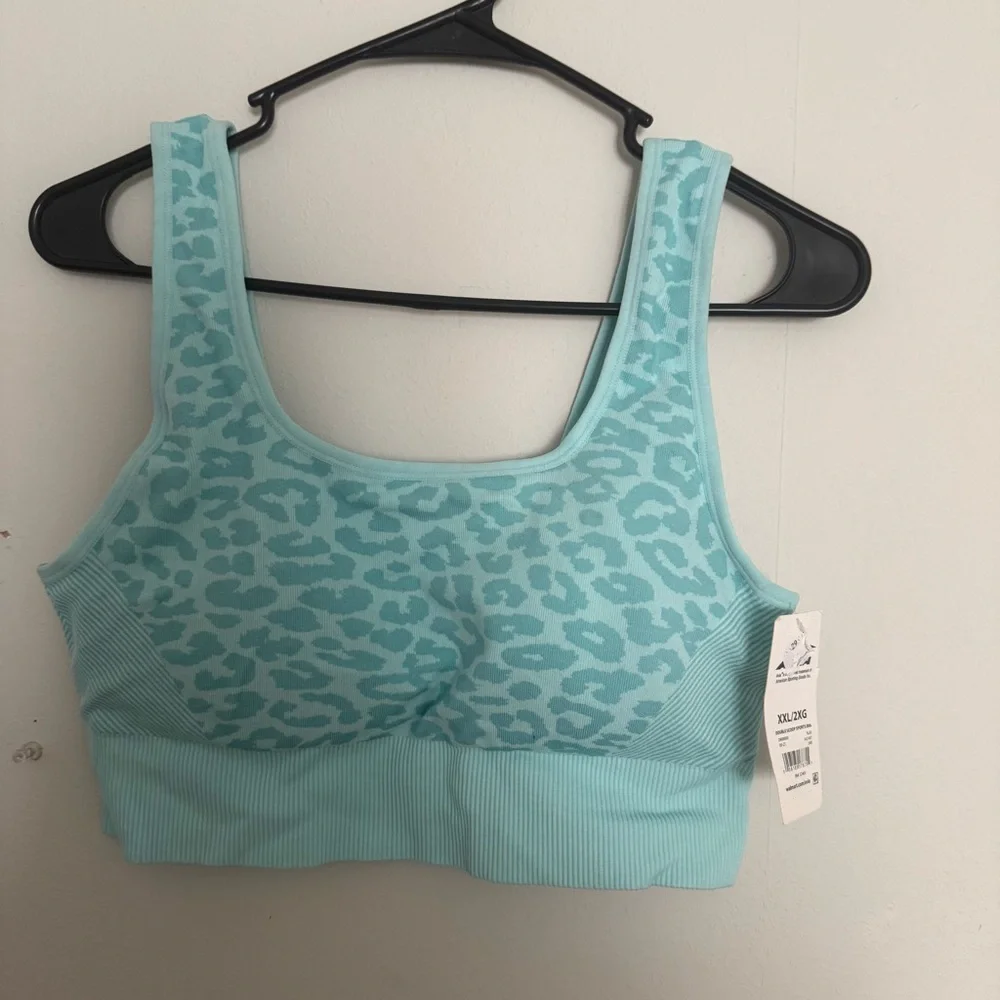 Avia Seamless Mint Leopard Print Sports Bra - Picture 4 of 4